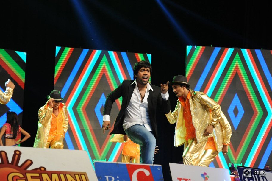 Jil-Movie-Audio-Launch